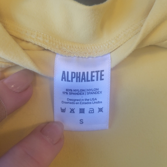 Alphalete ultrasoft crop tank - Picture 4 of 7